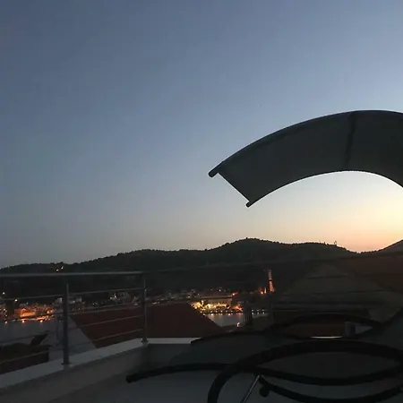 Big Blue, Apartman *